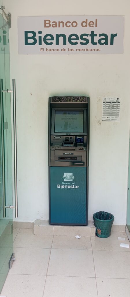 Denunican que no funcionan cajeros del Banco Bienestar en Atoyac
