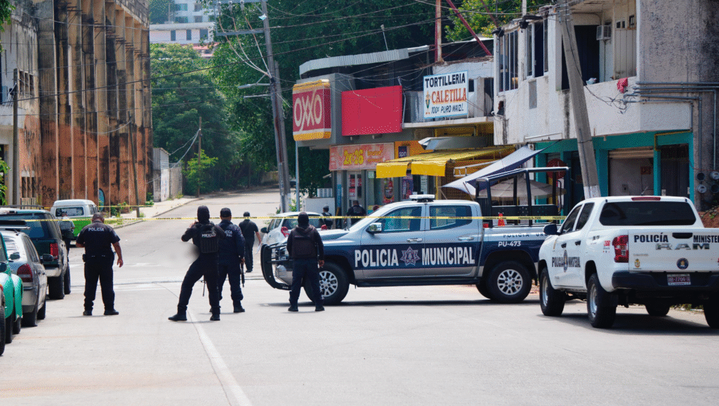 En Acapulco… Ejecutan a un hombre y una mujer cerca de playa Caletilla