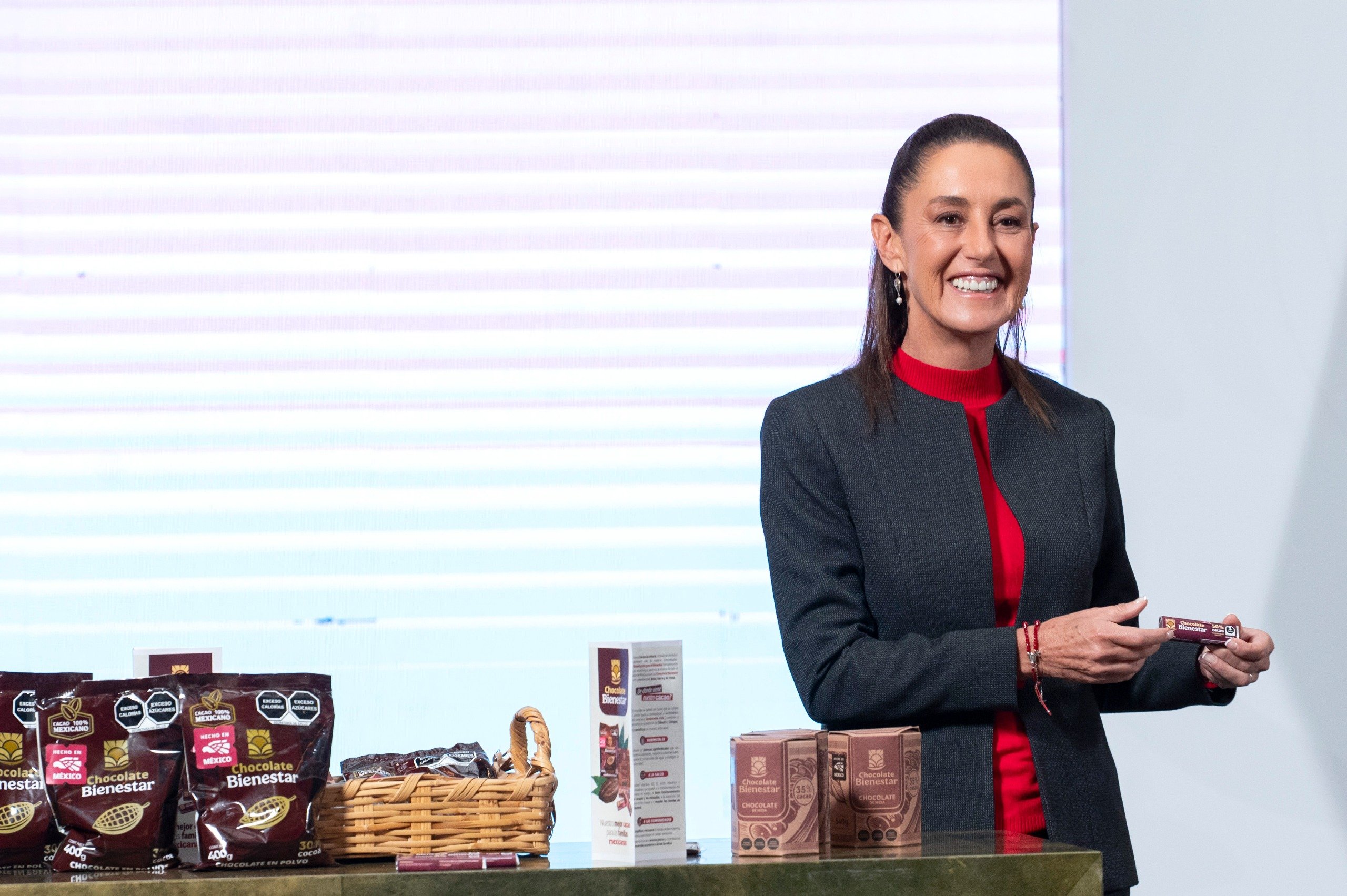 Alimentación para el bienestar presenta productos de comercio justo hechos en México