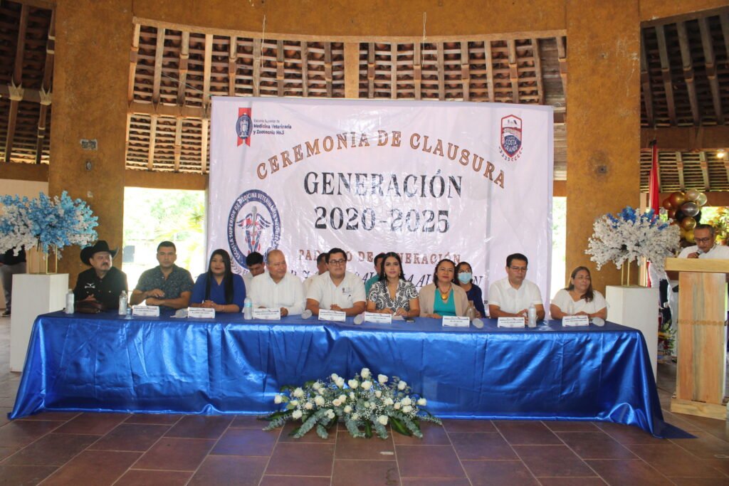 Culmina la séptima generación de la escuela superior de medicina veterinaria y zootecnia número 3, dependiente de la UAGRO campus Costa Grande