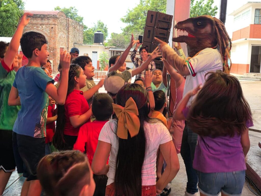 Lleva Gobierno del Estado las Jornadas Culturales por la Paz al municipio de Huitzuco
