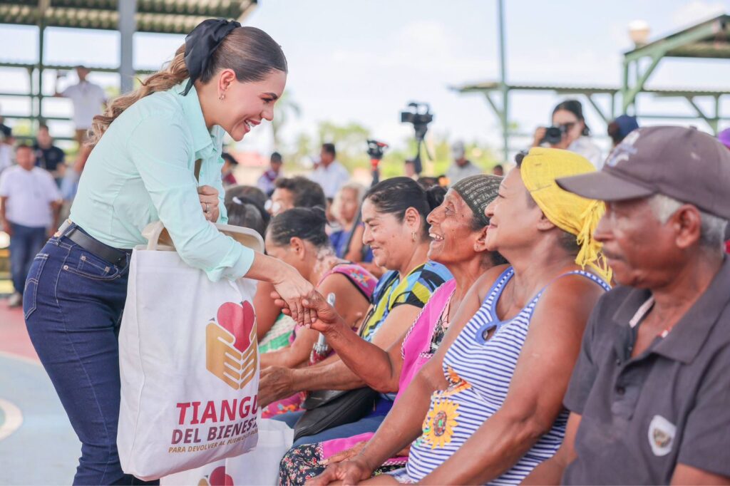 Nos unimos para atender; hoy estamos aquí para apoyar a Cuajinicuilapa y a la Costa Chica: Evelyn Salgado