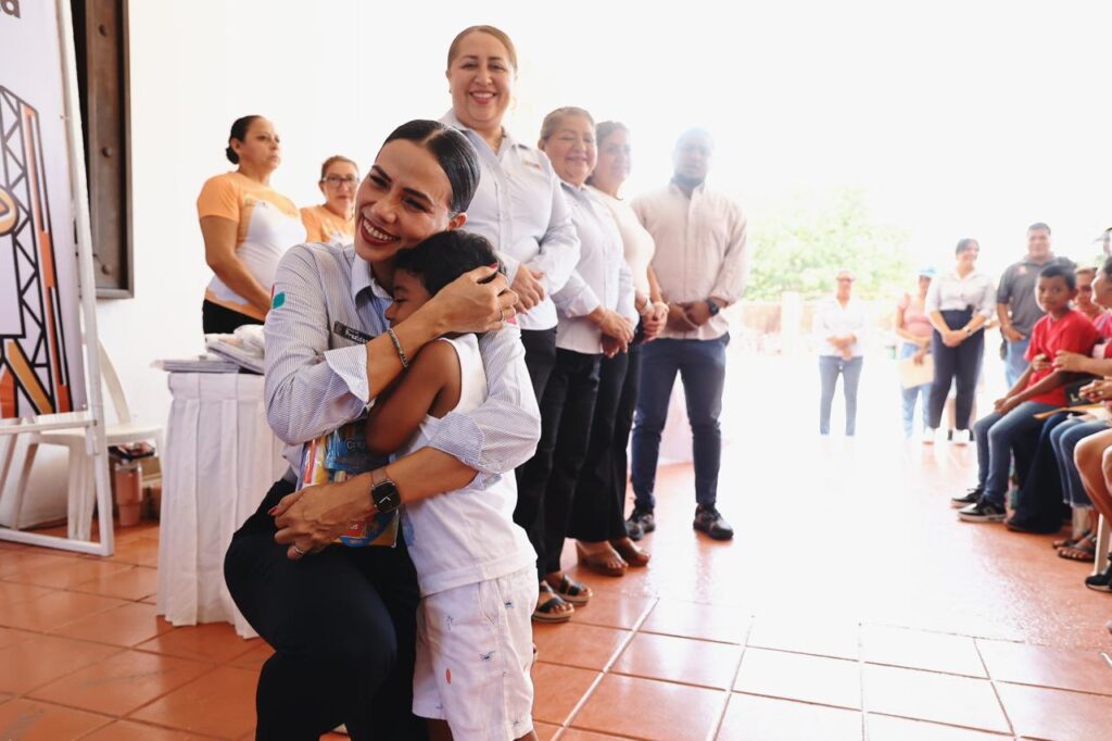Gobierno de Lizette Tapia Castro beneficiará a 4 mil alumnos con Programa de Útiles Escolares Subsidiados
