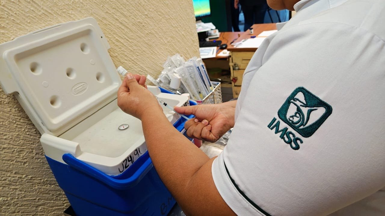 Invita IMSS Guerrero a participar en la Campaña Intensiva de Vacunación en la Línea de Vida