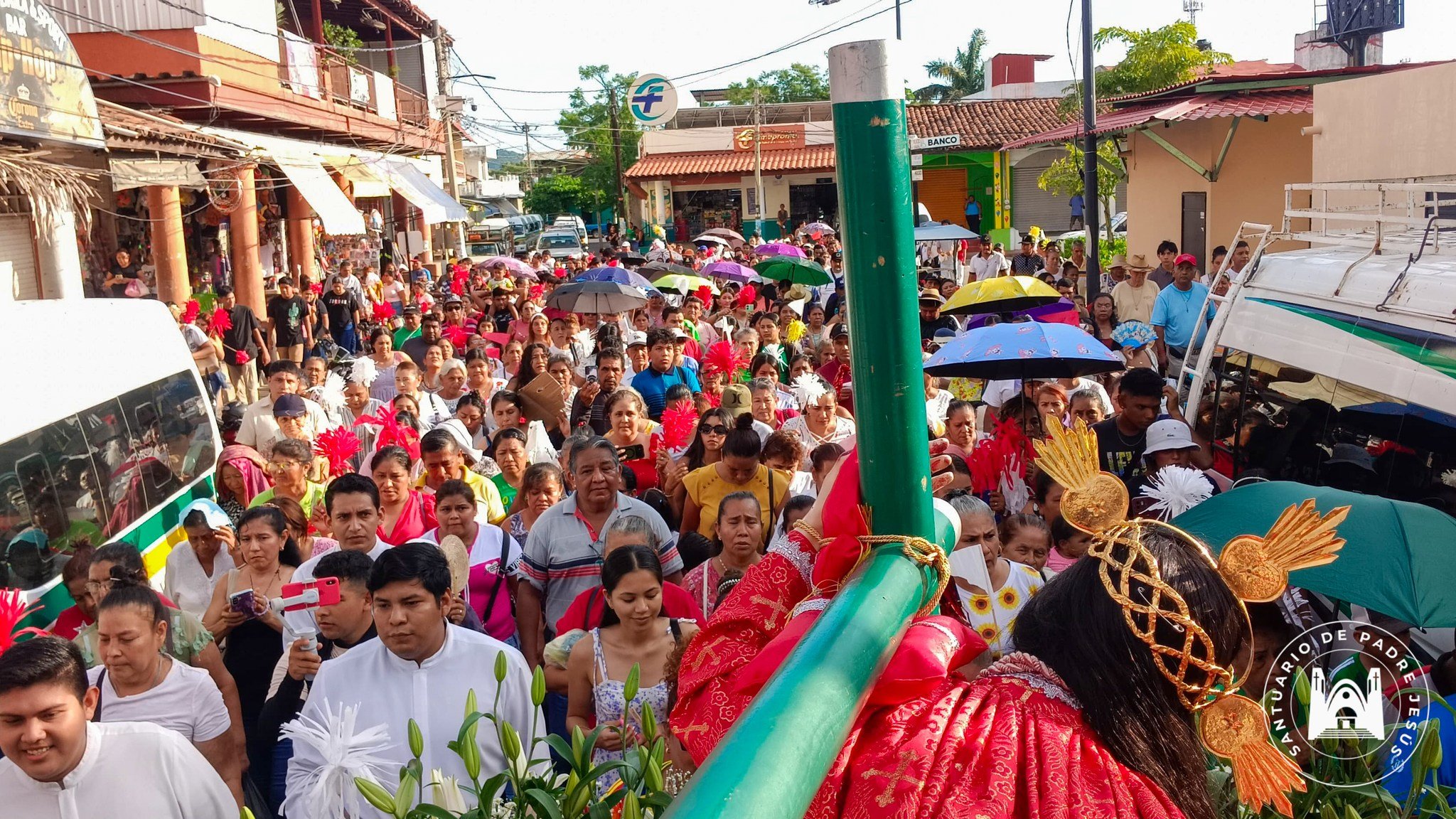 Petatlán se llena de fe y fervor en vísperas de la fiesta de “Papa Chuy”