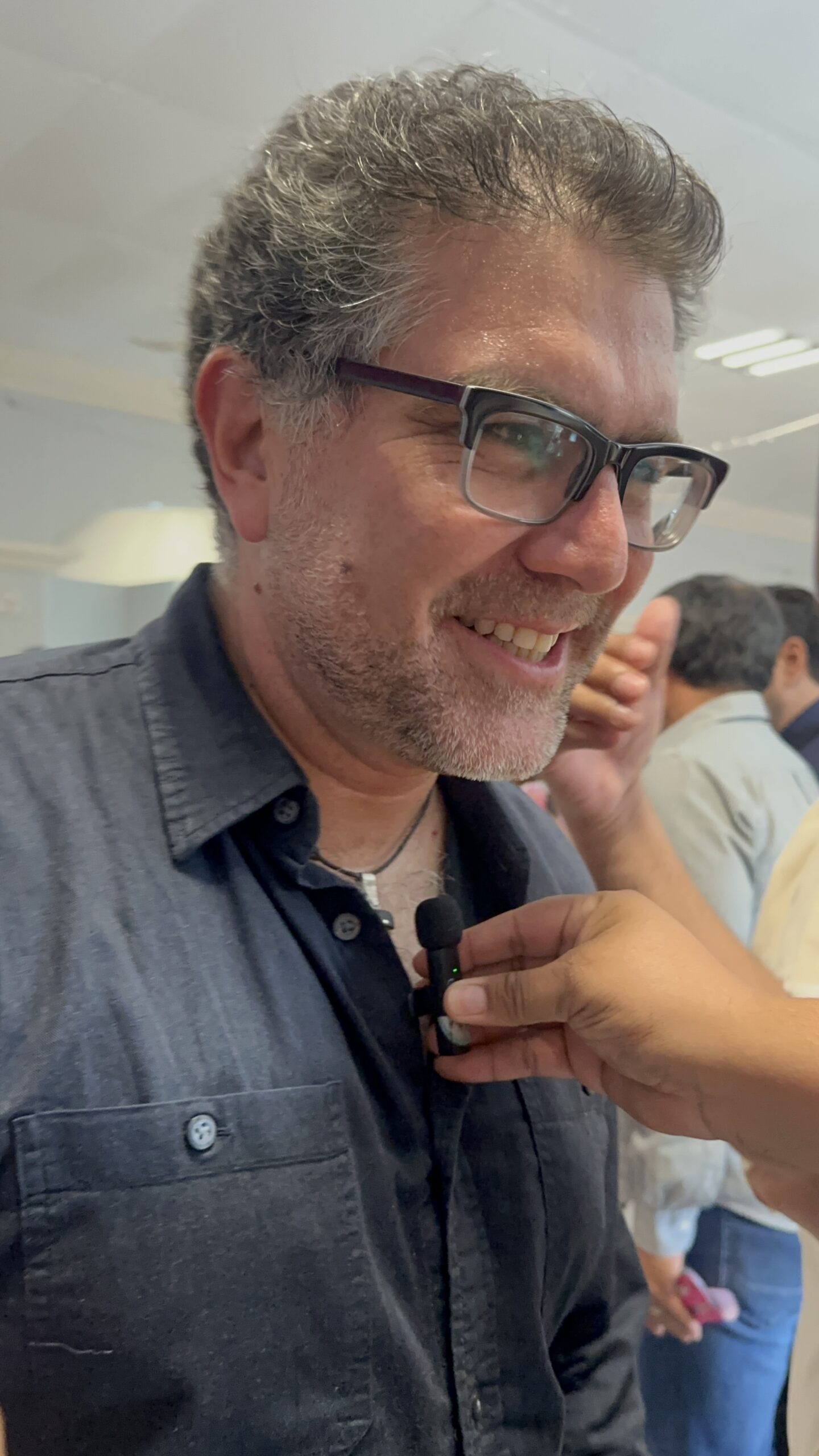 Armando Ríos Piter llama a reconstruir Guerrero desde la ciudadanía