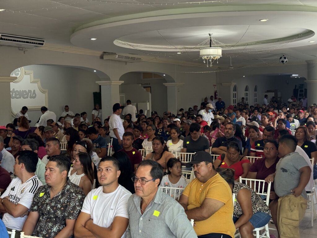 “Somos México” logra su objetivo en su asamblea distrital en Zihuatanejo