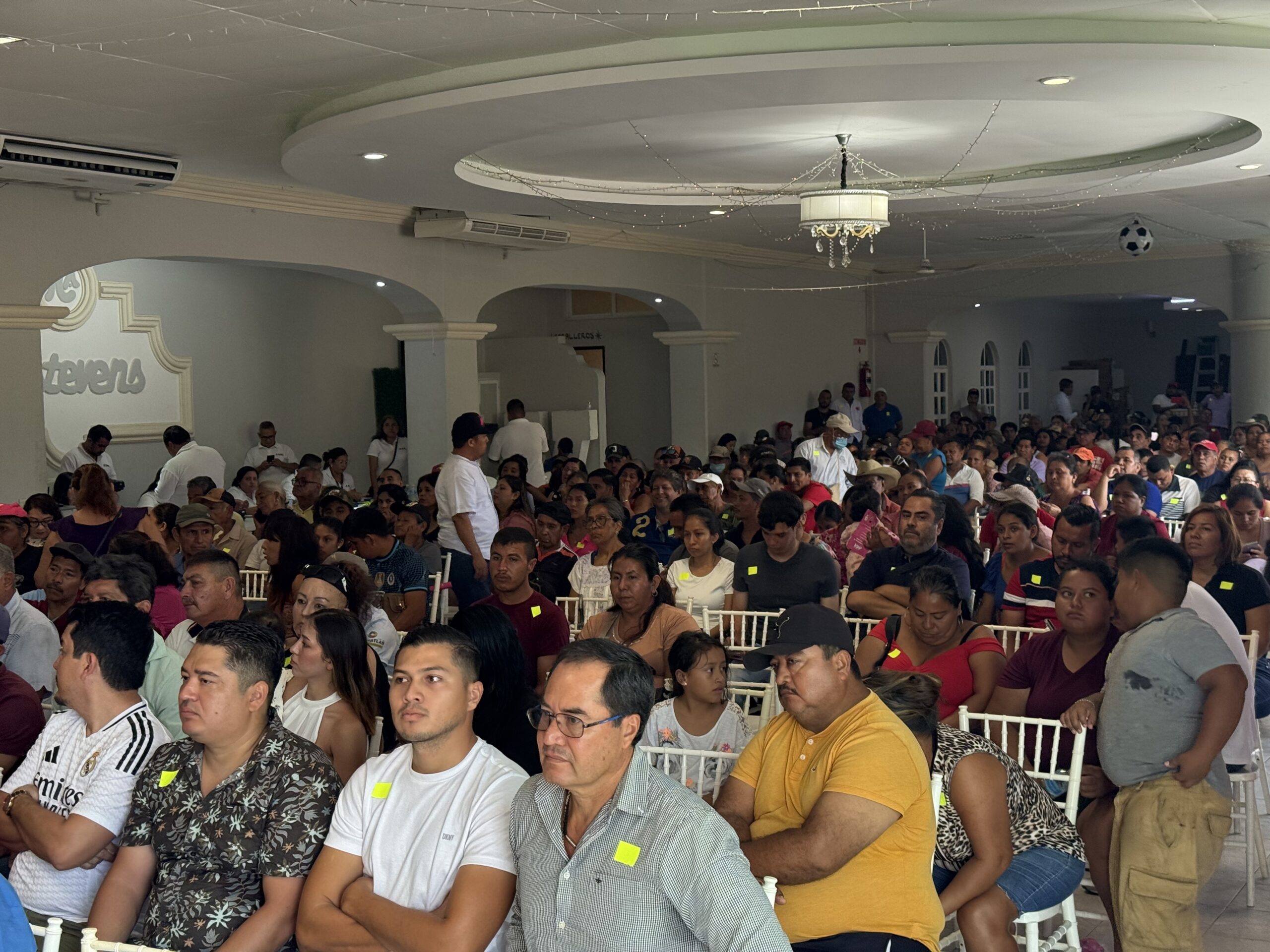 “Somos México” logra su objetivo en su asamblea distrital en Zihuatanejo
