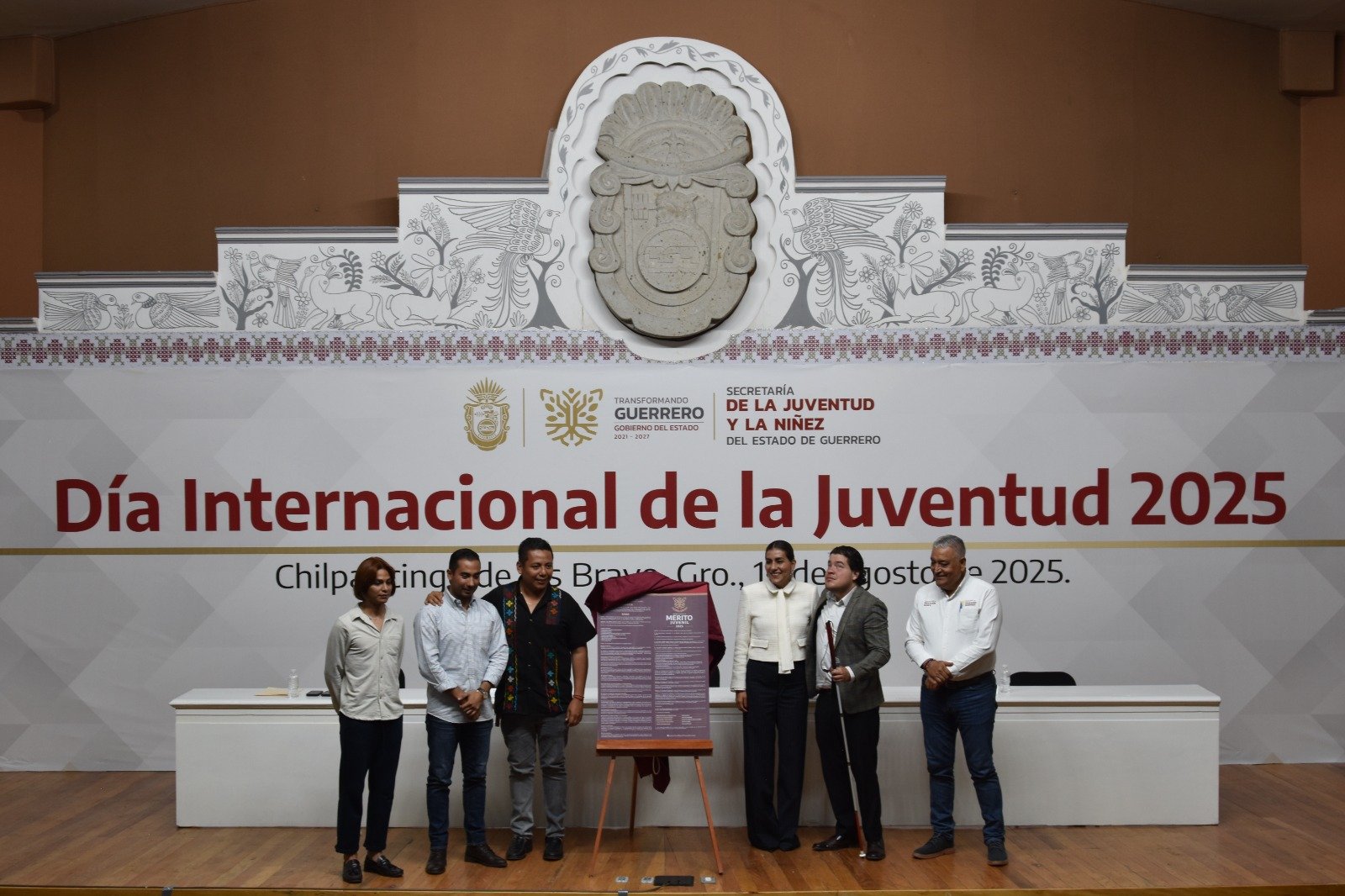 La presidenta del DIF Guerrero Liz Salgado presentó la convocatoria al Mérito Juvenil 2025