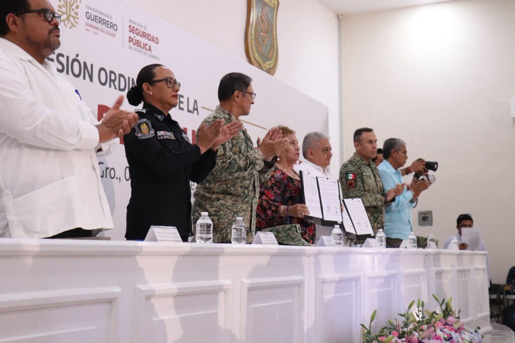 Guerrero firma convenio con municipios para fortalecer red de videovigilancia, inteligencia y seguridad