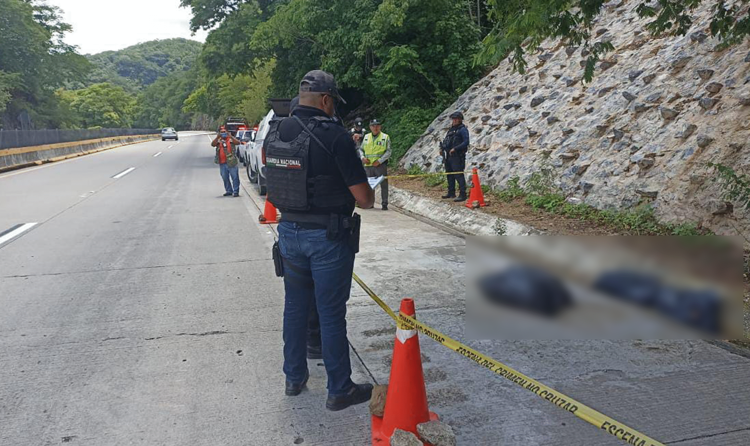 Dejan en tres bolsas a dos hombres desmembrados en la Autopista del Sol
