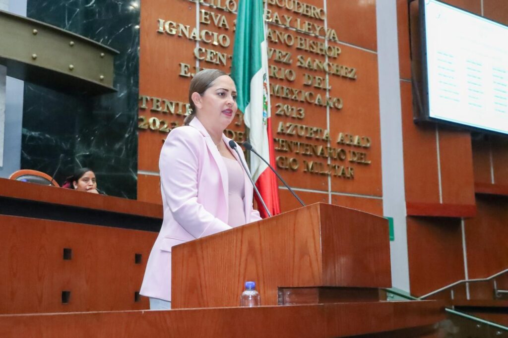 Pide diputada reparación de libramiento de Técpan, dañado por tormentas del 2023
