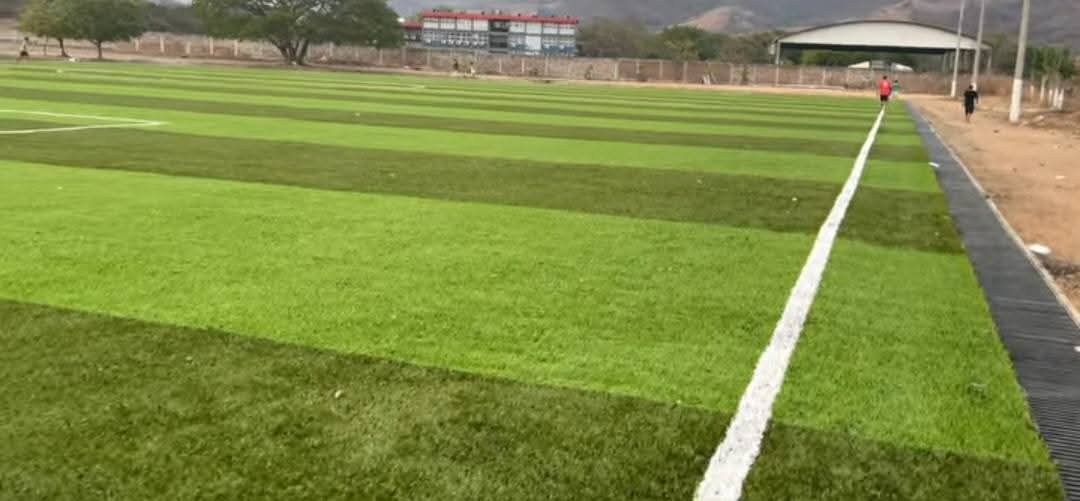 Habitantes de la Sierra gestionan construcción de canchas para el Campeonato Municipal de Basquetbol en 2026