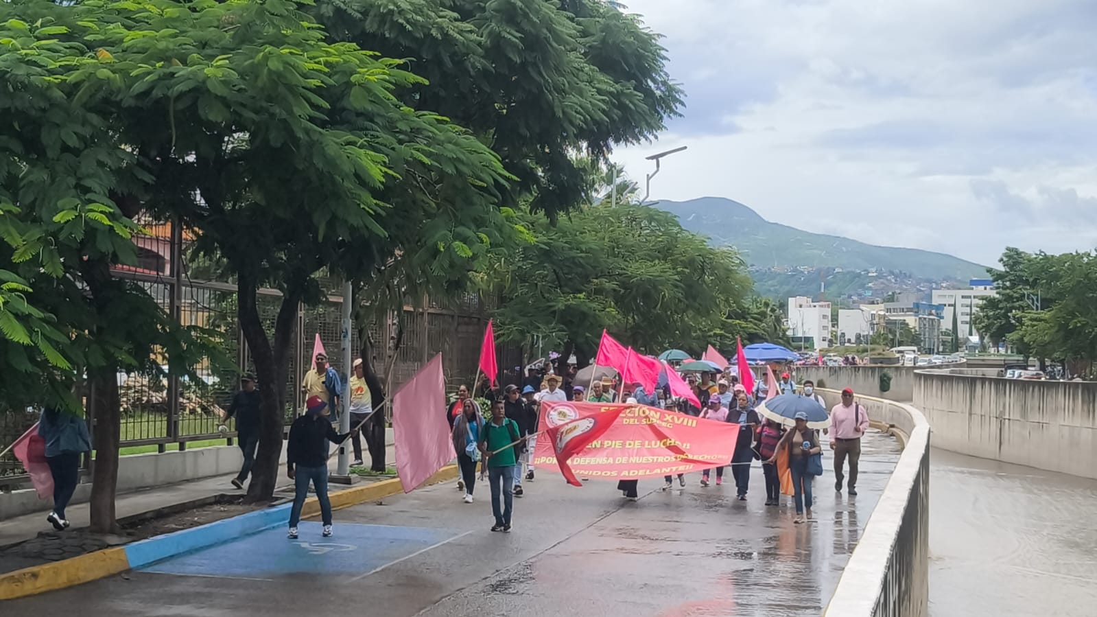 Vuelven a marchar en Chilpancingo jubilados y pensionados en exigencia de sus pensiones