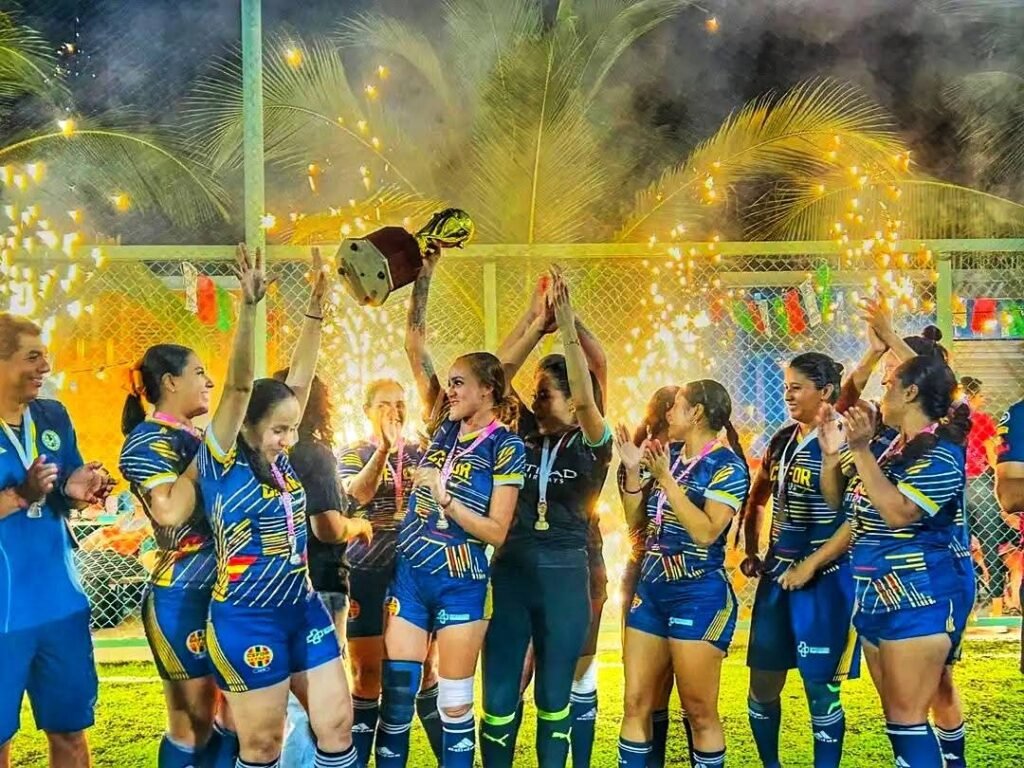 Definen campeones en la Liga de Fútbol Rápido Plaza Cocos