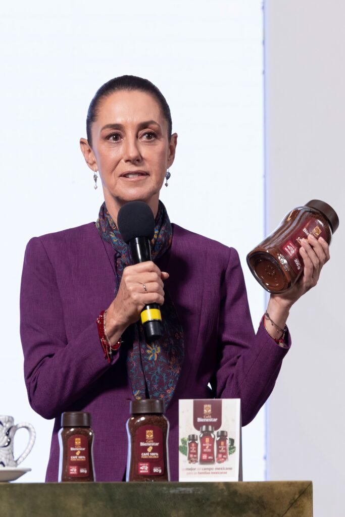 Claudia Sheinbaum presenta Café Bienestar, hecho con granos de la Montaña de Guerrero