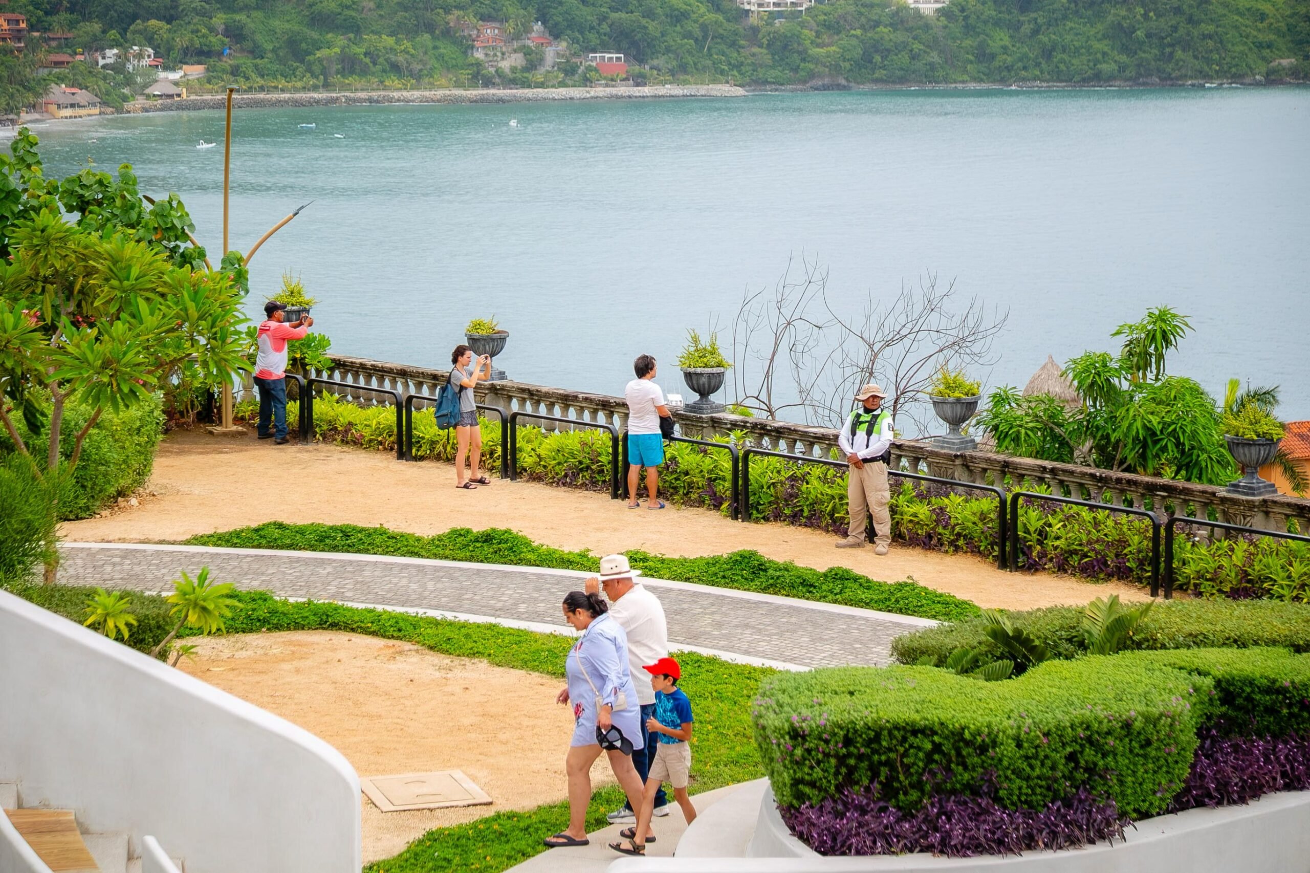 Guerrero cierra exitoso verano 2025: el Hogar del Sol supera 83 % de ocupación hotelera