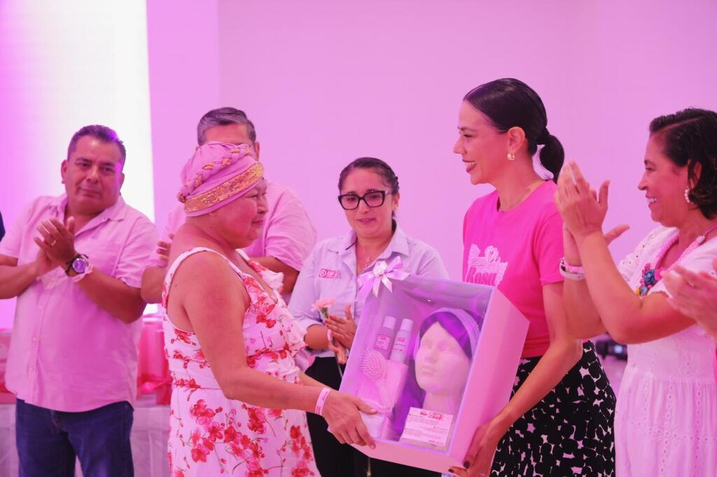 Gobierno de Lizette Tapia Castro refuerza acciones a favor de mujeres con cáncer