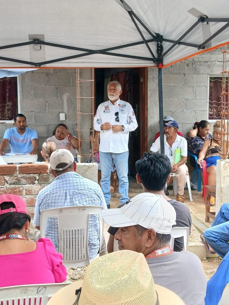 José Francisco Sotelo Luna dialoga con la Cooperativa Agua Zarca sobre el aprovechamiento sostenible de los recursos naturales
