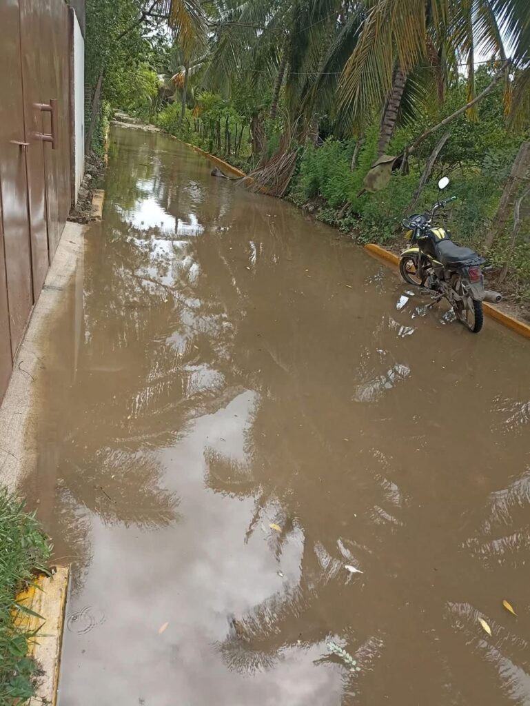 Habitantes de San Jerónimo denuncian calles mal construidas por el gobierno municipal
