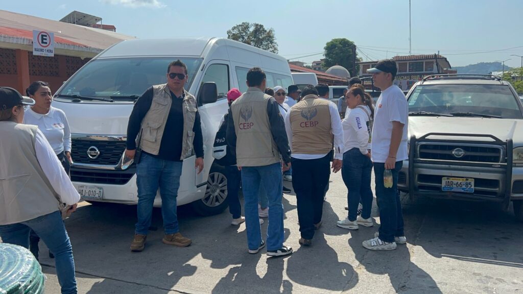 Colectivo Madres Igualtecas visita Zihuatanejo; busca a joven desaparecida