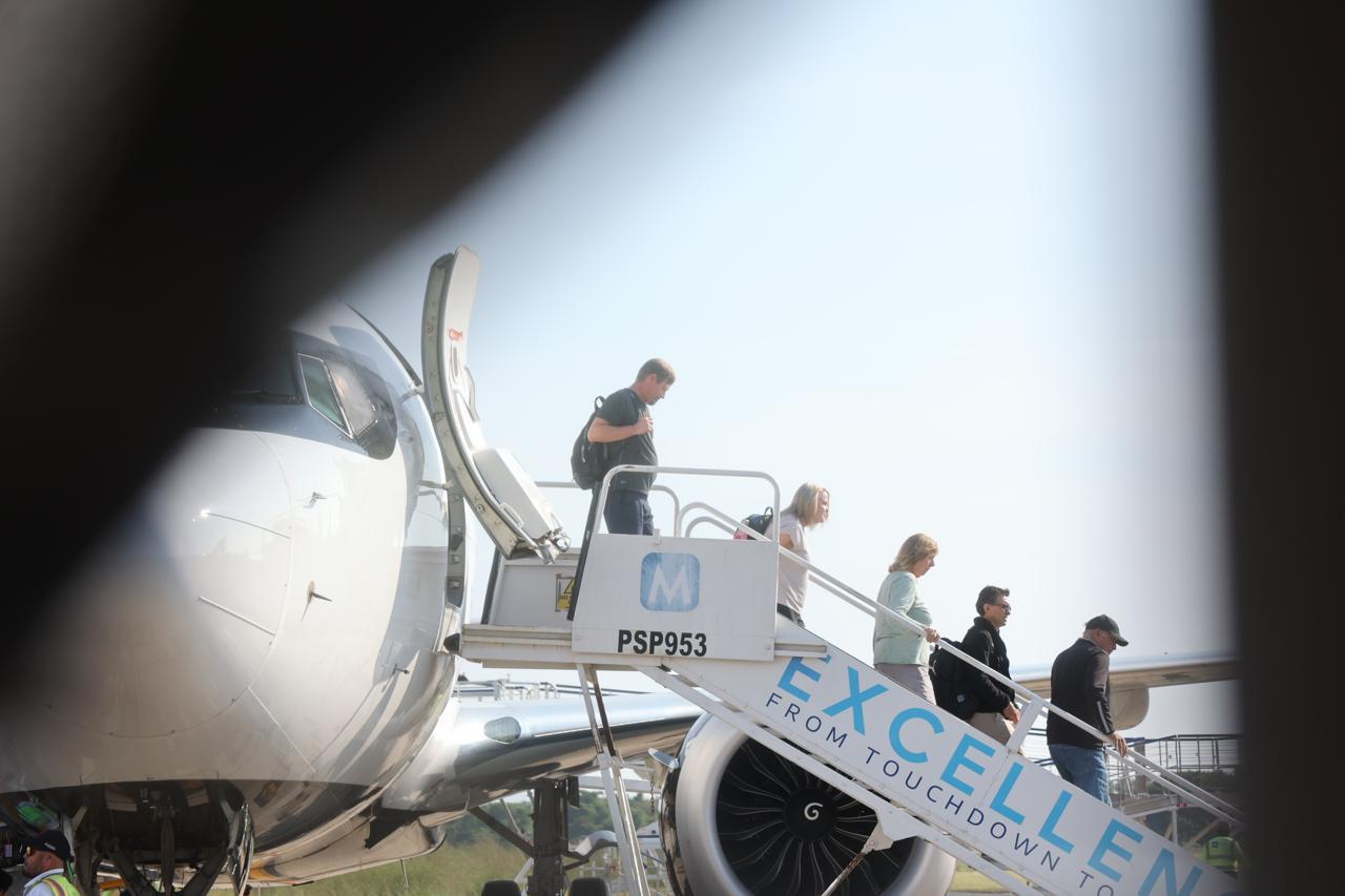 Zihuatanejo fortalece el turismo internacional con conexión aérea desde Vancouver