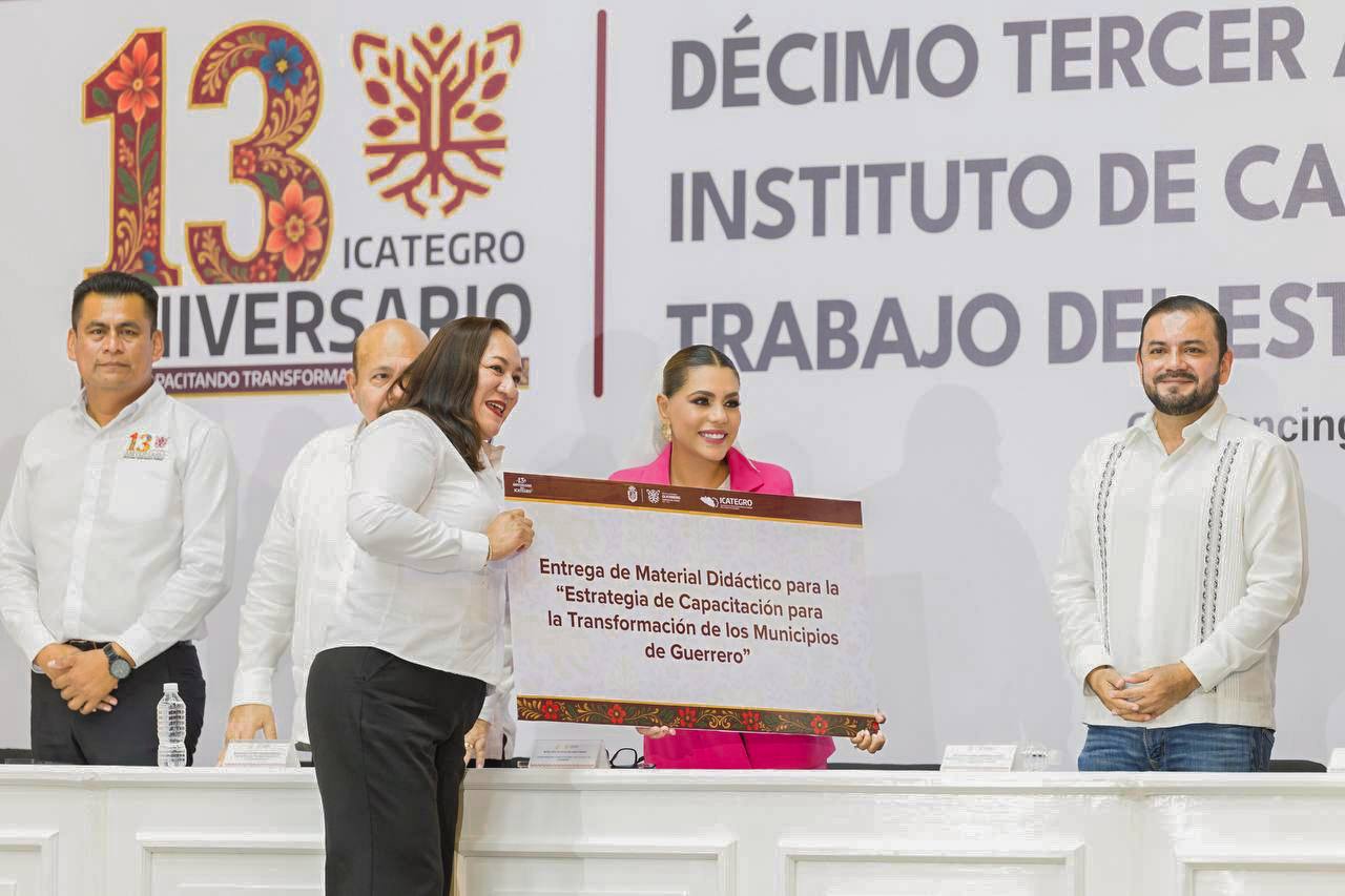 Evelyn Salgado celebra el 13.º aniversario del ICATEGRO con entrega de equipo a unidades de capacitación en Guerrero