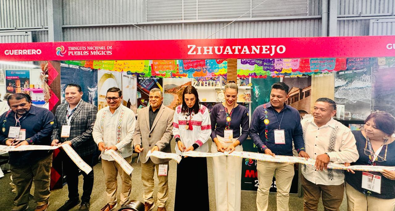 Zihuatanejo destaca en el Tianguis Nacional de Pueblos Mágicos 2025