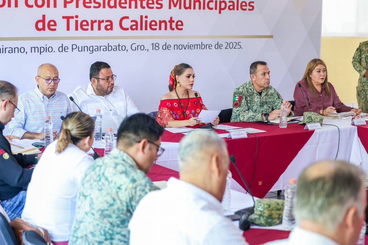 Evelyn Salgado fortalece la coordinación con alcaldes y alcaldesas de Tierra Caliente