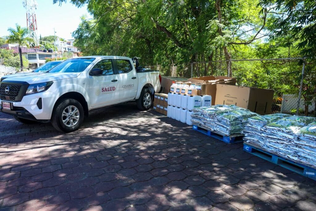 Evelyn Salgado refuerza el sector salud con más de 14 MDP en equipamiento