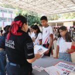La Caravana Naranja llegó a la Escuela Secundaria Eva Sámano de López Mateos, fomentando la prevención de la violencia contra la mujer desde la adolescencia.