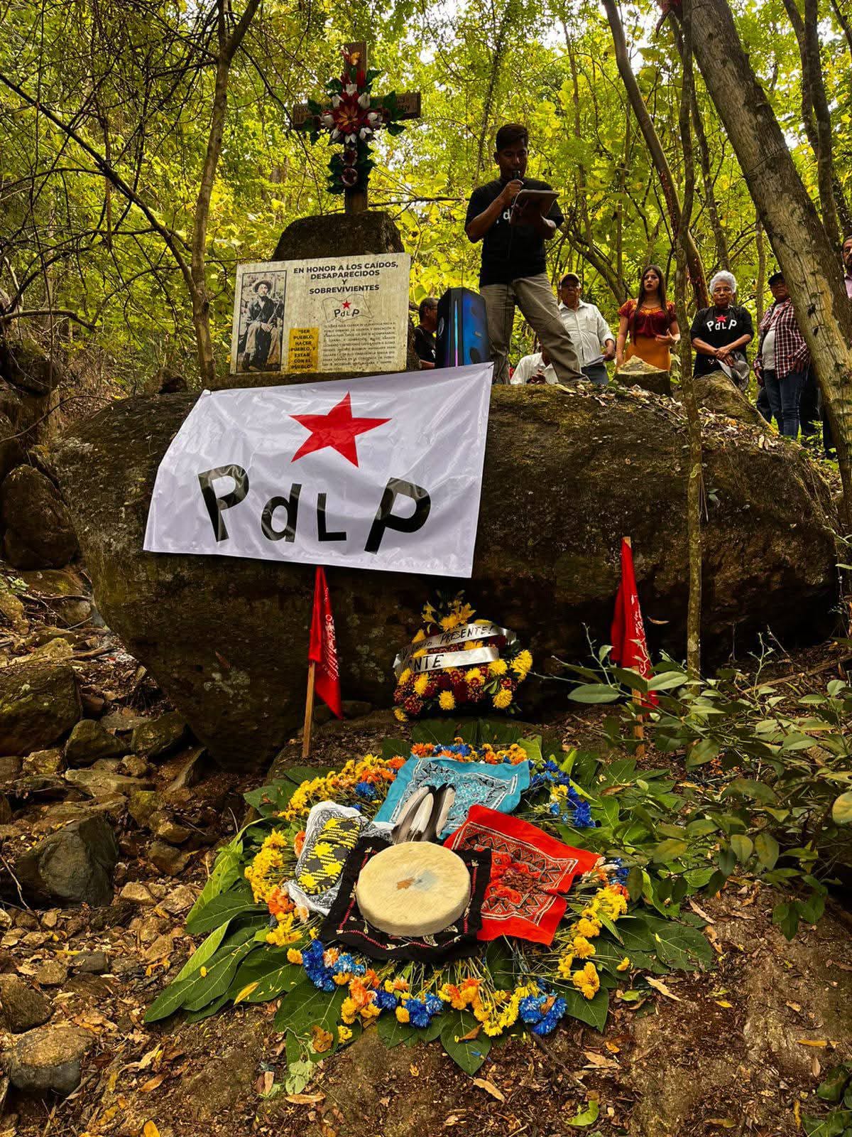 Conmemoran el 51º aniversario luctuoso de Lucio Cabañas en la sierra de Tecpán