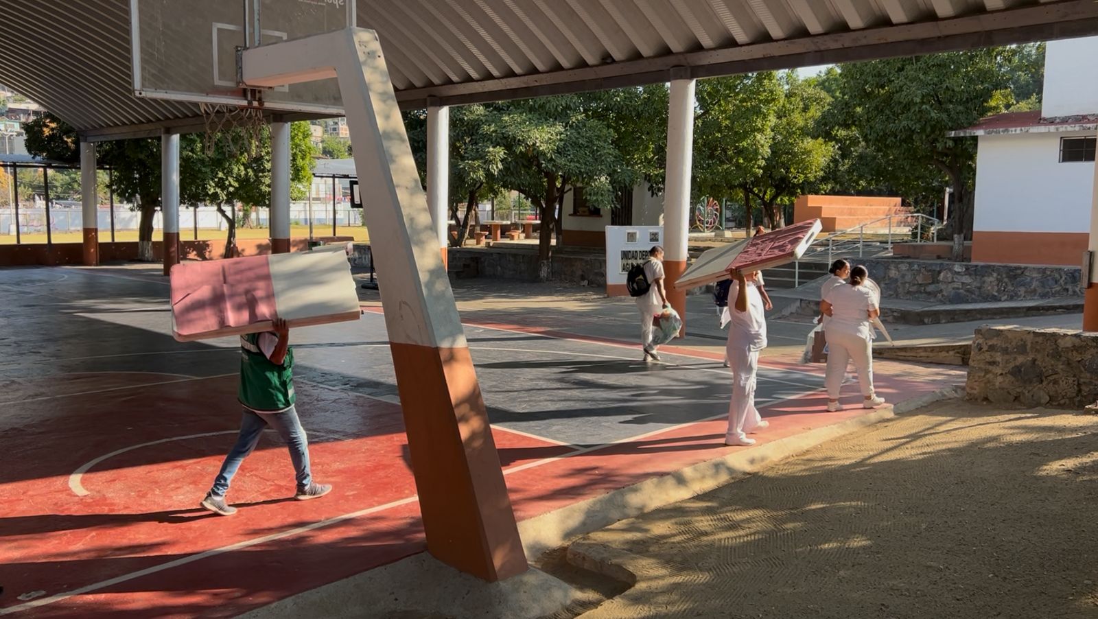 Sin asistencia, primer día de macro vacunación en Zihuatanejo