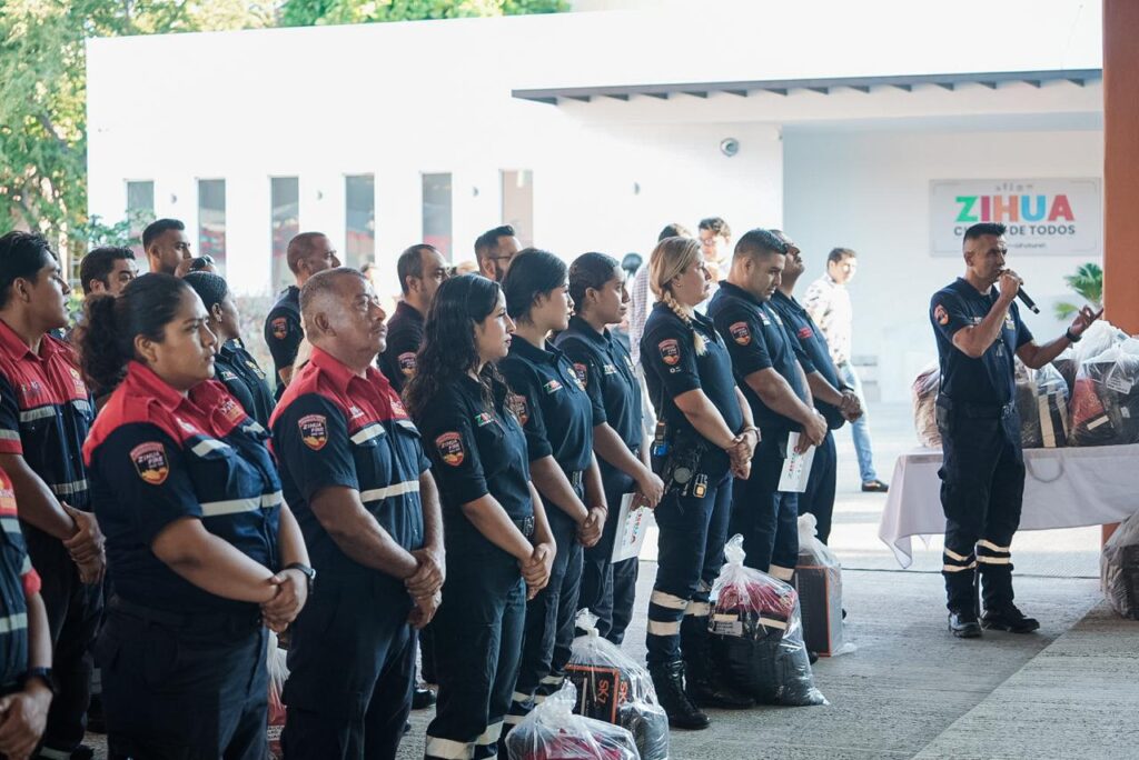 Protección Civil y Bomberos, listos para atender incidencias durante el periodo vacacional de fin de año