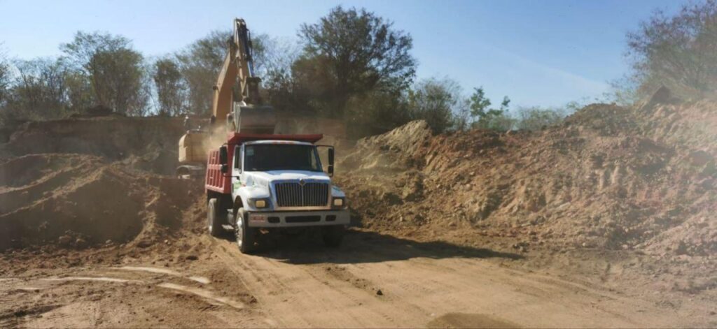 Gobierno Municipal de Zihuatanejo realiza rastreo de calles en colonias de Zihuatanejo