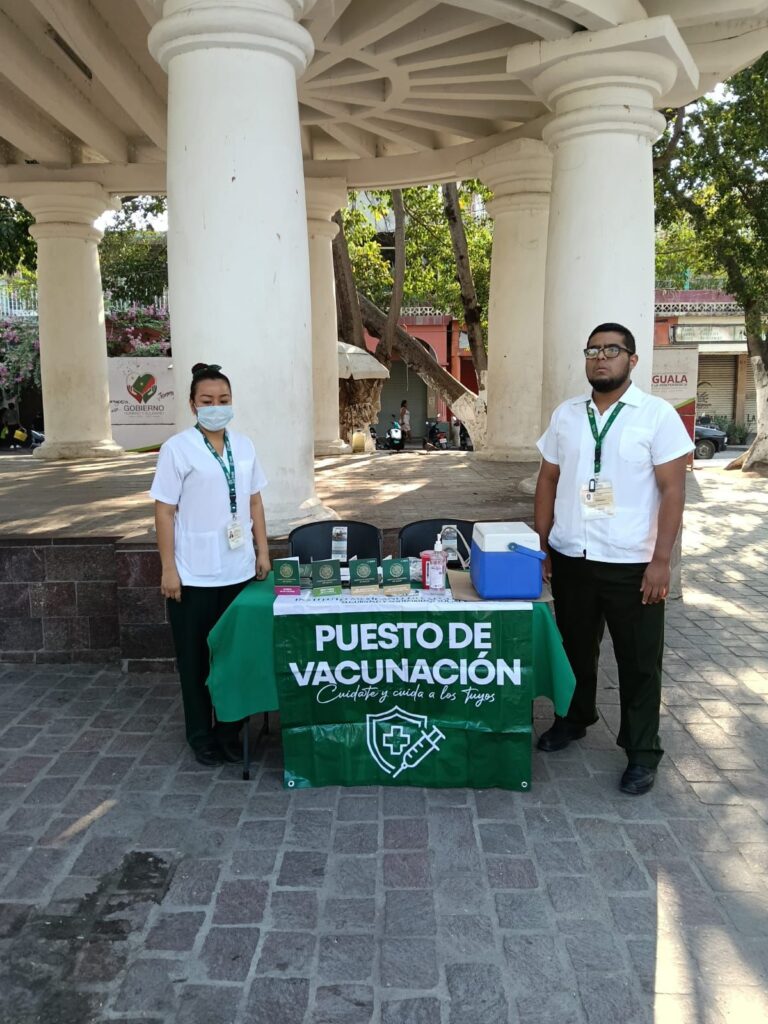 Refuerza IMSS Guerrero vacunación invernal para proteger a la población