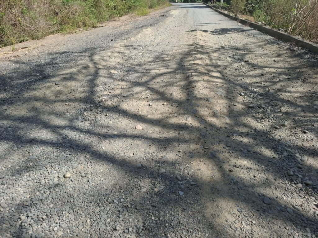 En mal estado carretera hacia Santo Domingo; pobladores temen accidentes