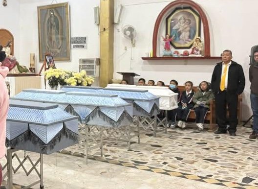 Chilpancingo despide a familia fallecida en incendio