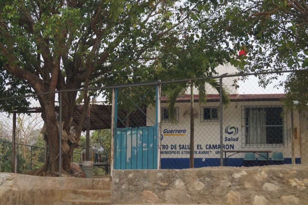 Habitantes de El Camarón piden médicos y medicamentos para su centro de salud