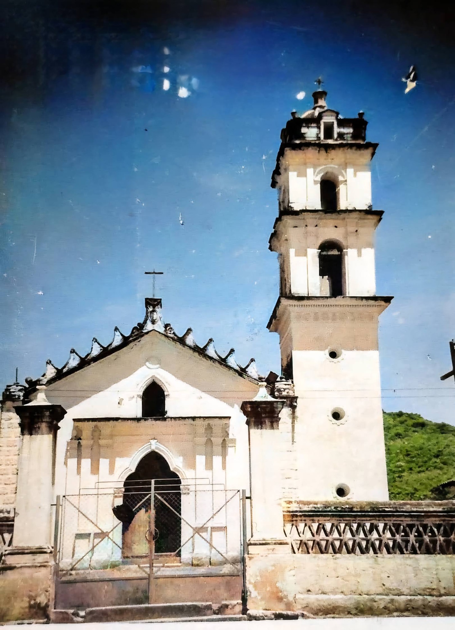 Piden declarar monumento histórico la torre de la iglesia de Tecpan