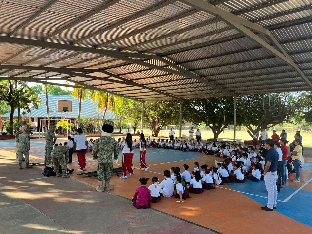 Ejército Mexicano fortalece cultura de prevención con capacitación en primeros auxilios en Petatlán