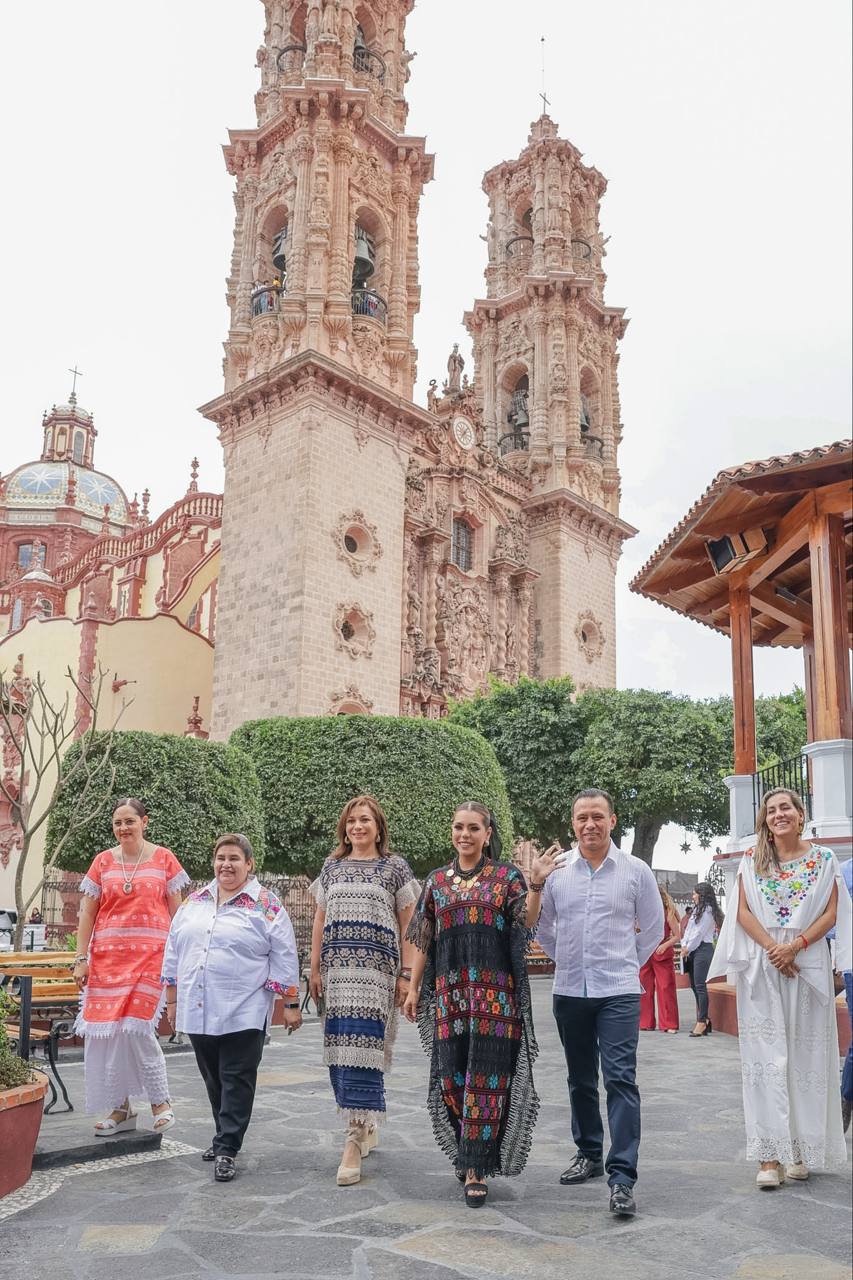 Evelyn Salgado inaugura la nueva Plaza Borda del Centro Histórico de Taxco, lista para brillar en Semana Santa 2026