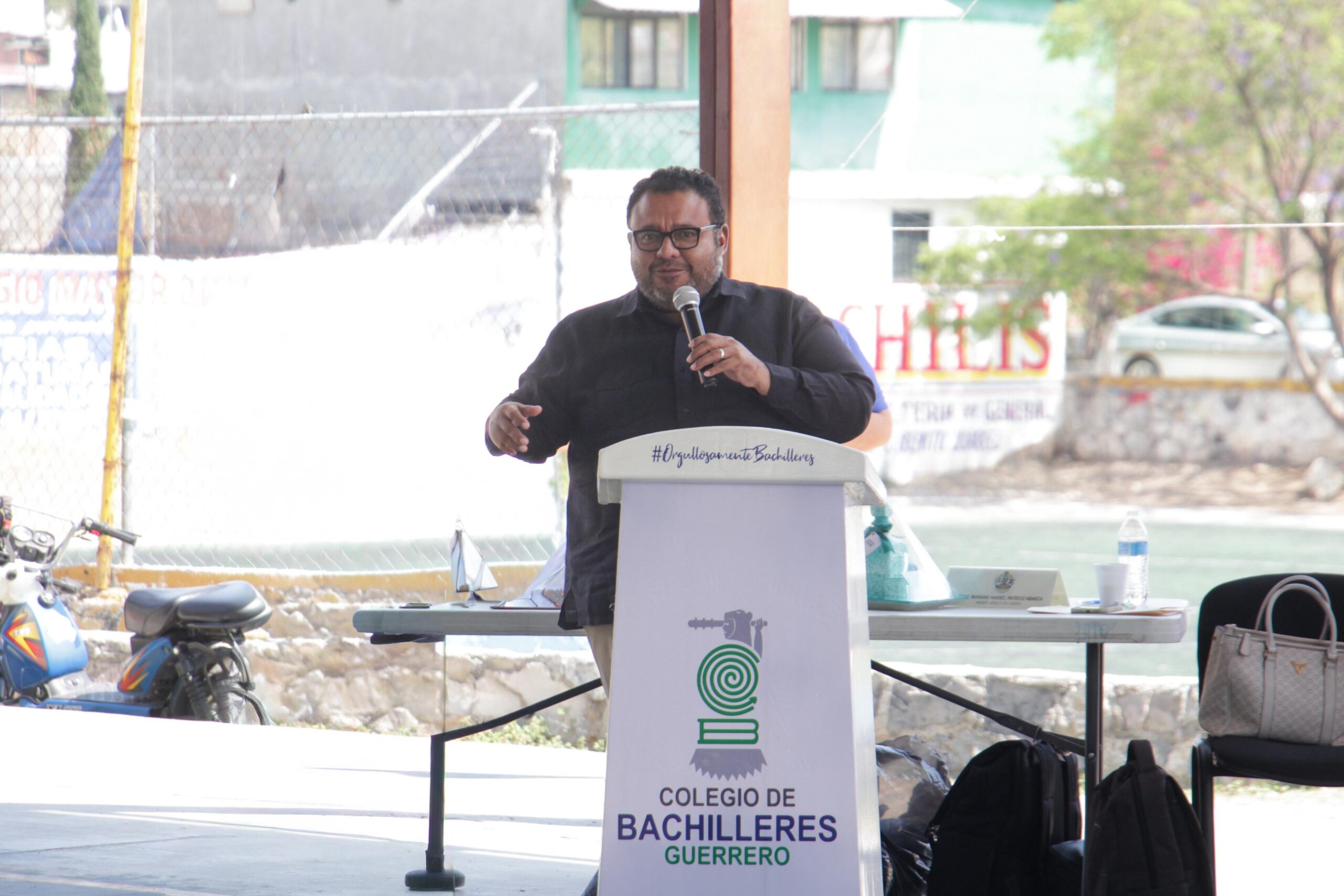 Reconoce Gobierno del Estado labor de trabajadores administrativos del COBACH