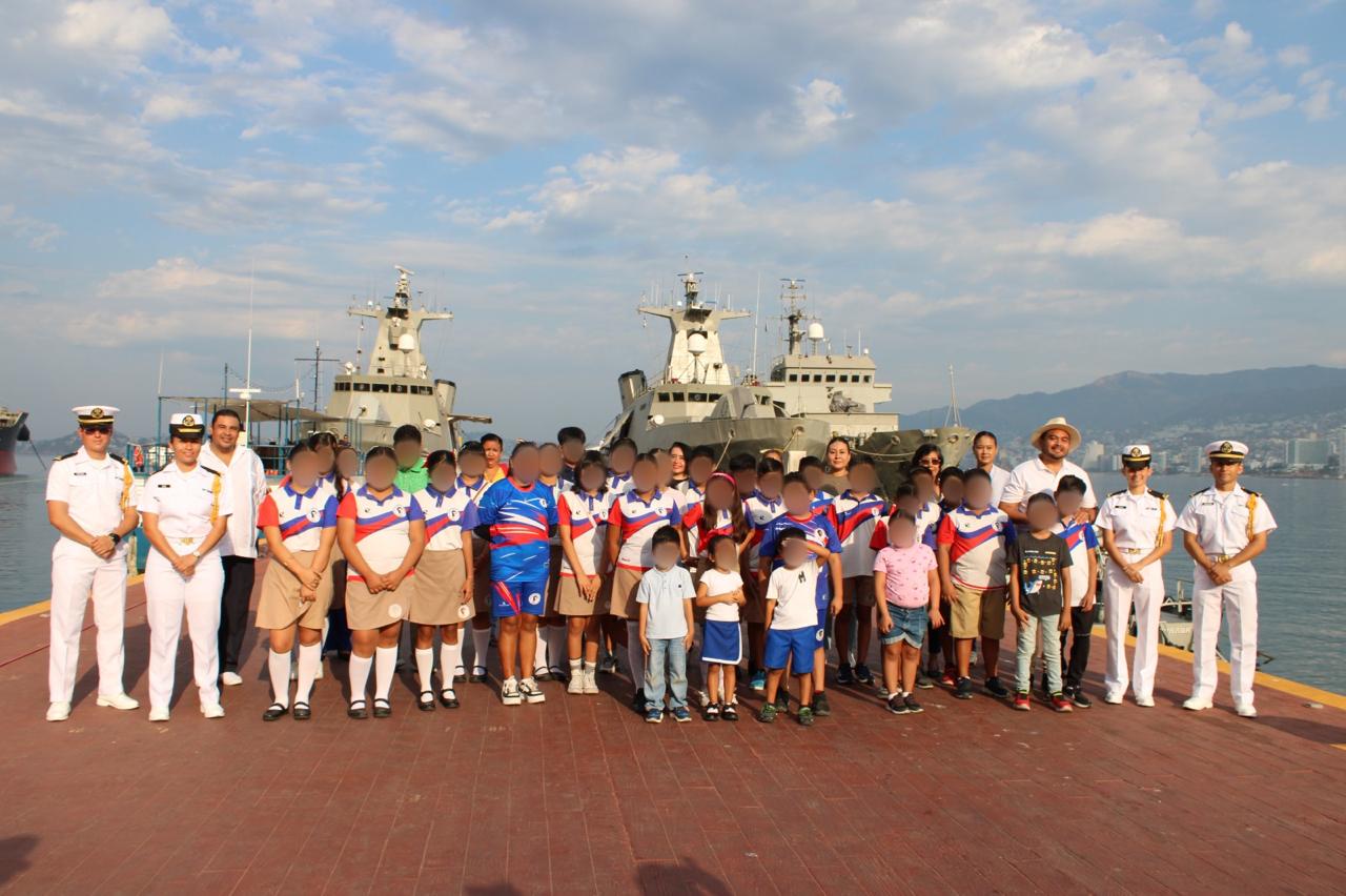 Alumnos de la Escuela Primaria Matutina “Ricardo Flores Magón” visitan instalaciones de la Octava Región Naval en Acapulco, Guerrero