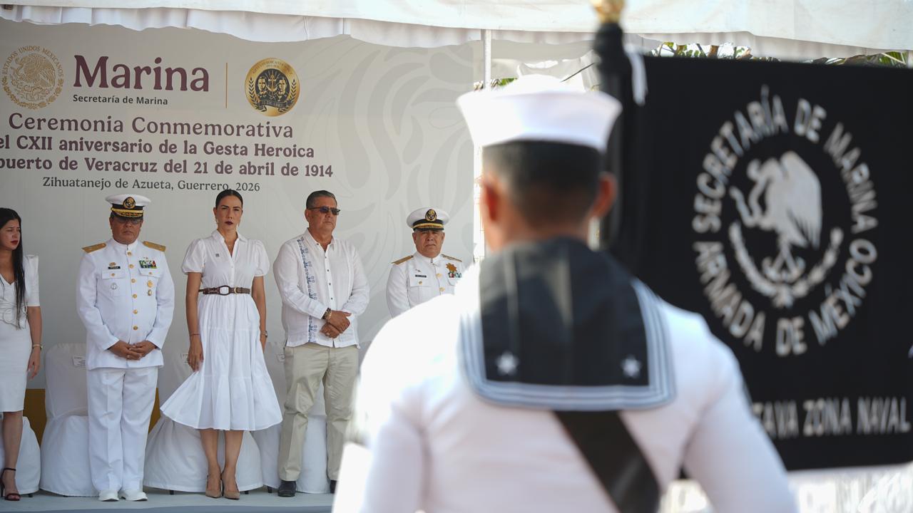 Conmemoran el 112 aniversario de la gesta heroica del teniente José Azueta Abad en Veracruz.