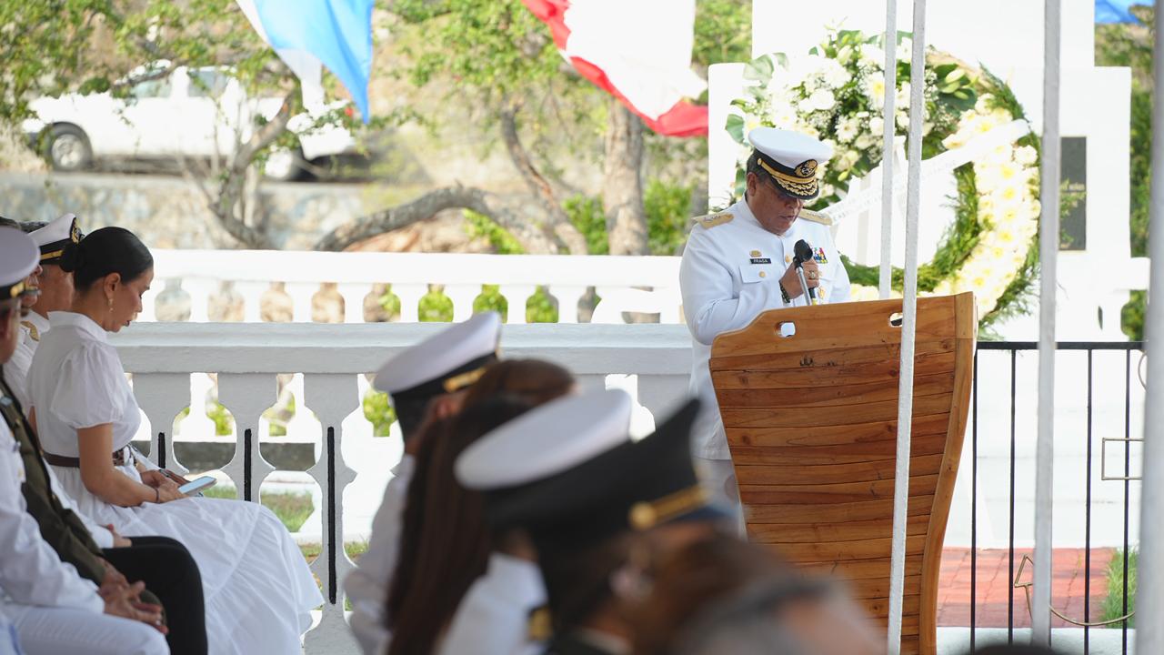 La Secretaría de Marina conmemora el 112 aniversario de la Gesta Heroica del 21 de abril de 1914, en Zihuatanejo