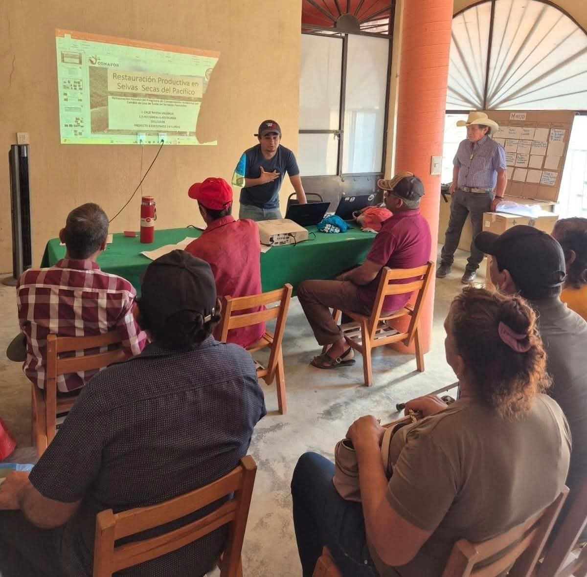 Impulsan restauración de selvas secas en Tecpan con participación de ejidatarios