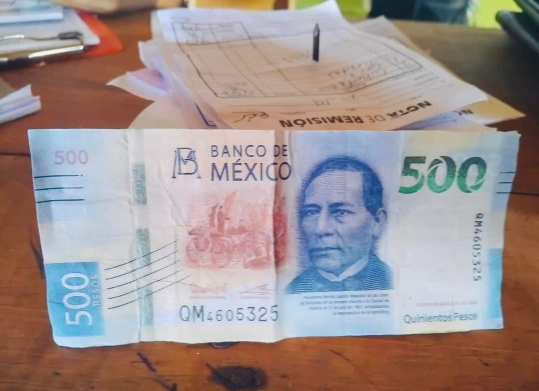 Alertan por presunta circulación de billetes falsos en Tecpan