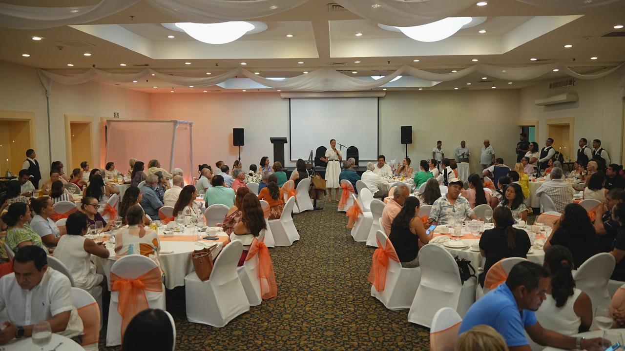 Gobierno de Lizette Tapia Castro apoya a los Centros de Integración Juvenil