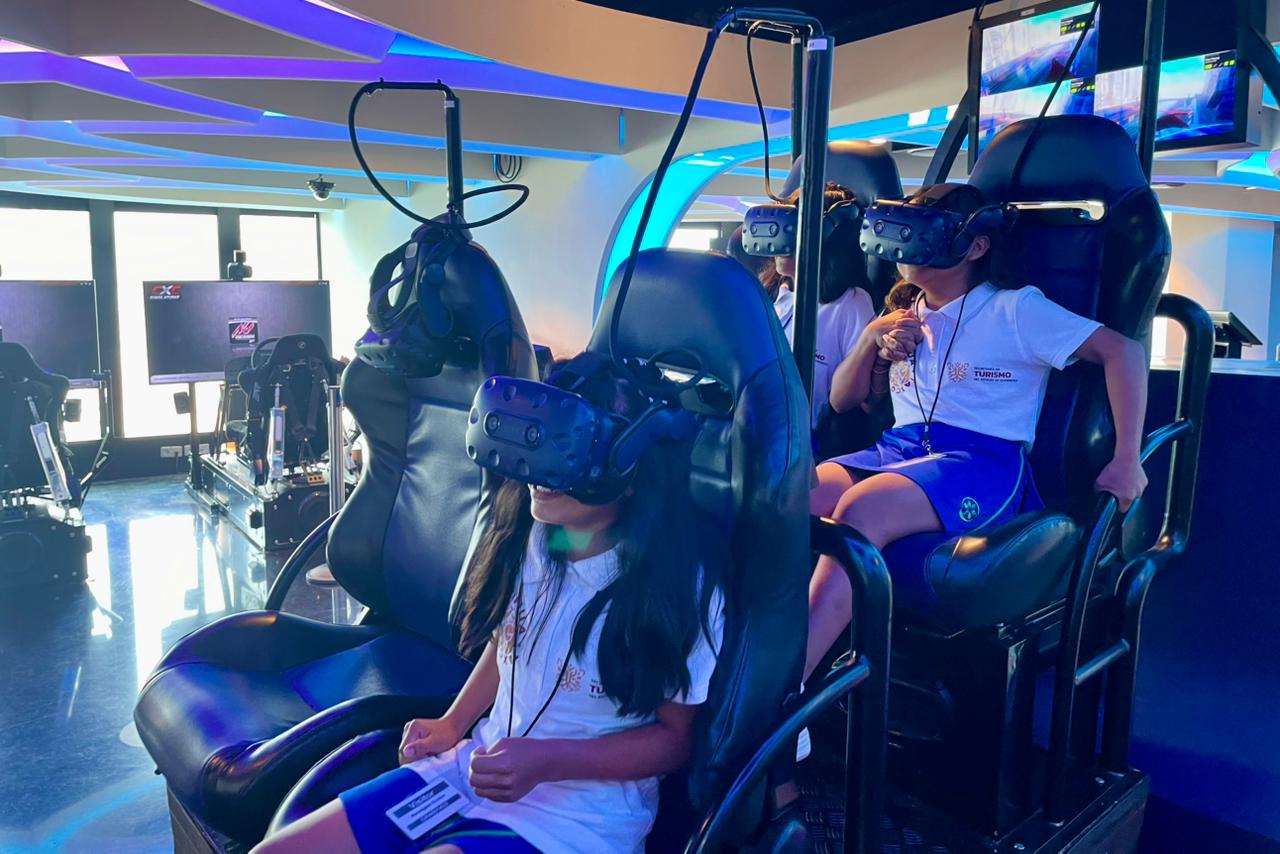 Viven niñas y niños de Casa Hogar experiencia formativa a bordo del Norwegian Encore en Acapulco